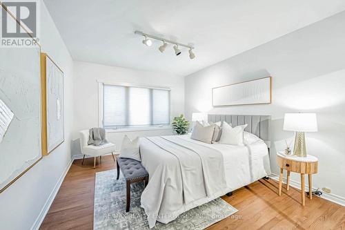 43 Maple Avenue S, Mississauga, ON - Indoor Photo Showing Bedroom