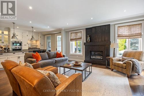 Family Room - 990 John Watt Boulevard, Mississauga, ON - Indoor Photo Showing Living Room With Fireplace