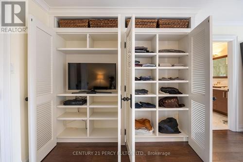 Primary Bedroom Closet - 990 John Watt Boulevard, Mississauga, ON - Indoor