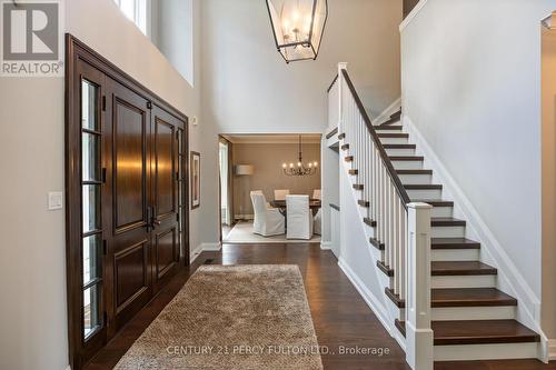 Foyer & Hardwood Stairs - 990 John Watt Boulevard, Mississauga, ON - Indoor Photo Showing Other Room