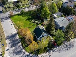 Boul. Desaulniers  Longueuil (Le Vieux-Longueuil), QC J4K 4V4