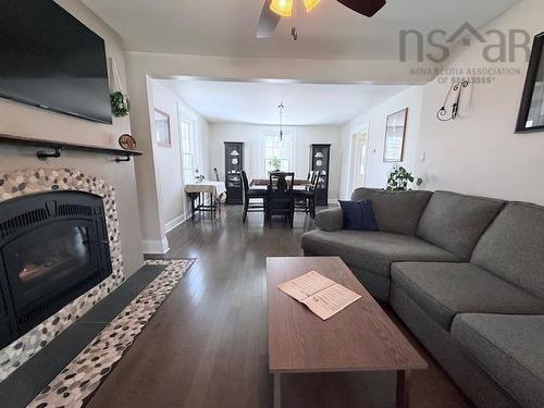 6381 Highway 3, Jordan Falls, NS 