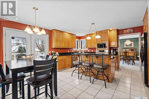 910 Braeside Place, Saskatoon, SK - Indoor Photo Showing Dining Room