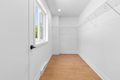 Penderie (Walk-in) - Ch. Du Manse-Boisé, Prévost, QC - Indoor
