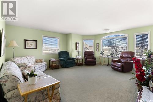 201 4525 Marigold Drive, Regina, SK - Indoor Photo Showing Living Room