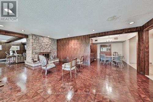 1530 Stavebank Road, Mississauga, ON - Indoor With Fireplace