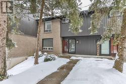 - - 769 BERKSHIRE DRIVE  London, ON N6J 3S5