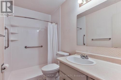 - - 769 Berkshire Drive, London, ON - Indoor Photo Showing Bathroom