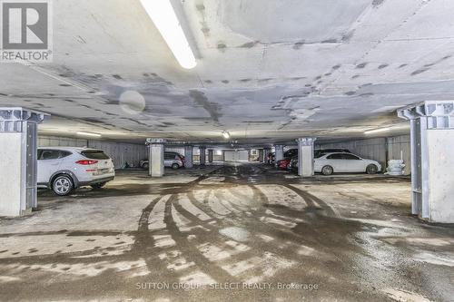 - - 769 Berkshire Drive, London, ON - Indoor Photo Showing Garage