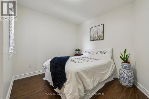 Large 3rd Bedroom with Walk-in Closet - 4177 Sunflower Drive, Mississauga, ON - Indoor Photo Showing Bedroom