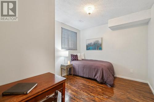 5th Bedroom with Walk-in Closet & Large Window - 4177 Sunflower Drive, Mississauga, ON - Indoor Photo Showing Bedroom