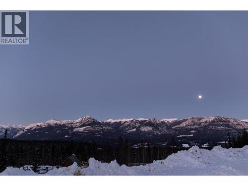 1595 Columbia Valley Veiw Drive, Golden, BC - Outdoor With View