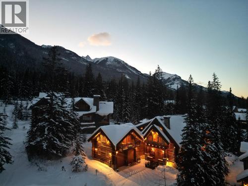 1595 Columbia Valley Veiw Drive, Golden, BC - Outdoor