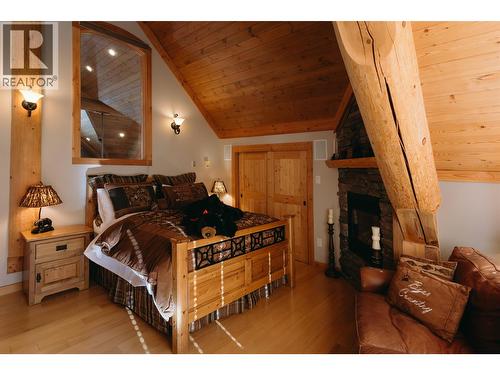 1595 Columbia Valley Veiw Drive, Golden, BC - Indoor