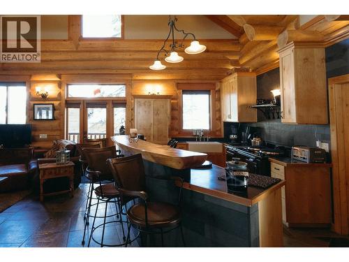 1595 Columbia Valley Veiw Drive, Golden, BC - Indoor