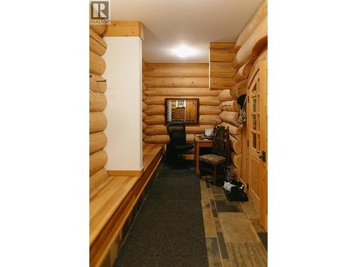 1595 Columbia Valley Veiw Drive, Golden, BC - Indoor Photo Showing Other Room