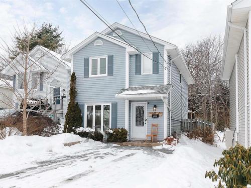 10 Lois Lane, Halifax, NS 