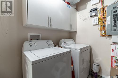 5402 Mitchinson Way, Regina, SK - Indoor Photo Showing Laundry Room