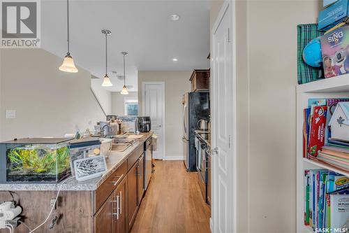 5402 Mitchinson Way, Regina, SK - Indoor Photo Showing Kitchen With Upgraded Kitchen