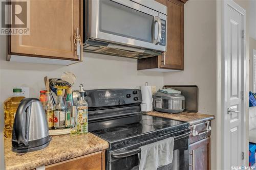 5402 Mitchinson Way, Regina, SK - Indoor Photo Showing Kitchen