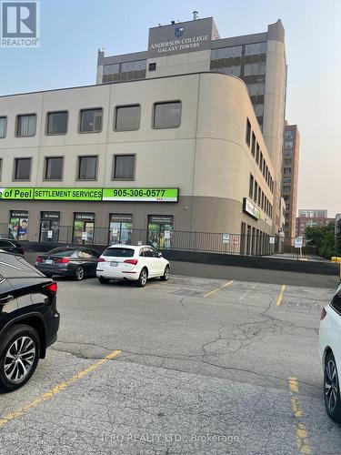 165 Dundas Street W, Mississauga, ON 