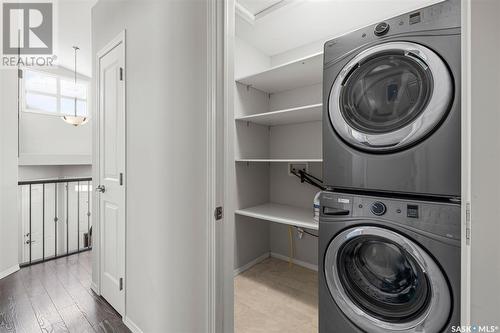 370 Kolynchuk Manor, Saskatoon, SK - Indoor Photo Showing Laundry Room