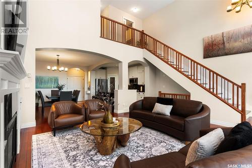 2914 Regina Avenue, Regina, SK - Indoor Photo Showing Living Room