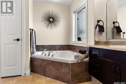 2914 Regina Avenue, Regina, SK - Indoor Photo Showing Bathroom