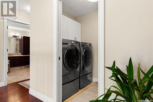 2914 Regina Avenue, Regina, SK - Indoor Photo Showing Laundry Room