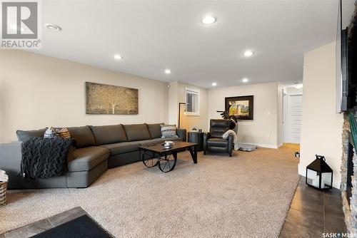 2914 Regina Avenue, Regina, SK - Indoor