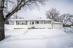 204 CAMBRIDGE AVENUE  Regina, SK S4N 0L7