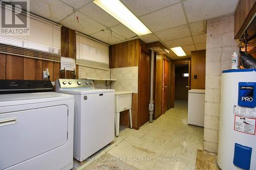 40 Seeley Avenue, Hamilton, ON - Indoor Photo Showing Laundry Room