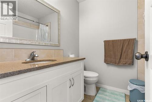 5305 Aerodrome Road, Regina, SK - Indoor Photo Showing Bathroom