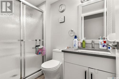 5305 Aerodrome Road, Regina, SK - Indoor Photo Showing Bathroom