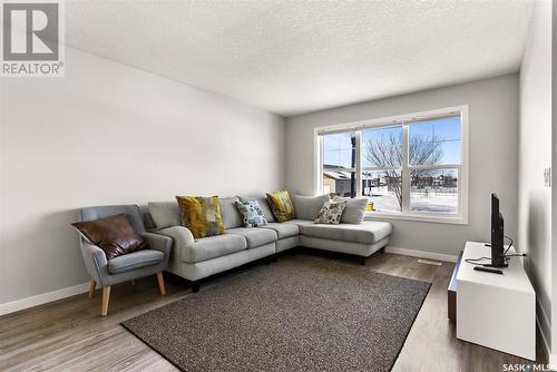 5305 Aerodrome Road, Regina, SK - Indoor Photo Showing Living Room