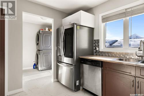 5305 Aerodrome Road, Regina, SK - Indoor Photo Showing Kitchen With Double Sink