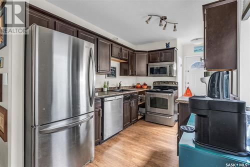 1408 7Th Avenue N, Saskatoon, SK - Indoor Photo Showing Kitchen