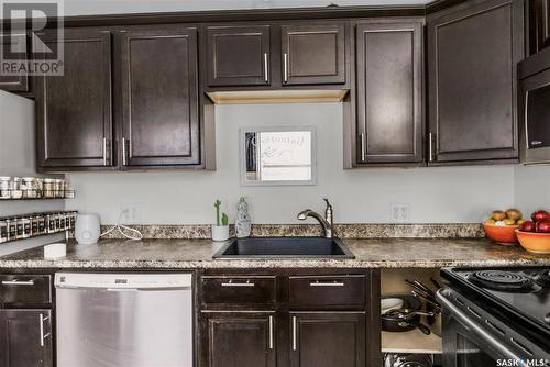 1408 7Th Avenue N, Saskatoon, SK - Indoor Photo Showing Kitchen