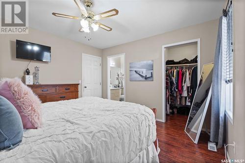 403 Caldwell Place, Saskatoon, SK - Indoor Photo Showing Bedroom