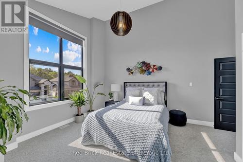 1754 Brayford Avenue, London, ON - Indoor Photo Showing Bedroom