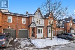 58B - 5865 DALEBROOK CRESCENT  Mississauga, ON L5M 5X1