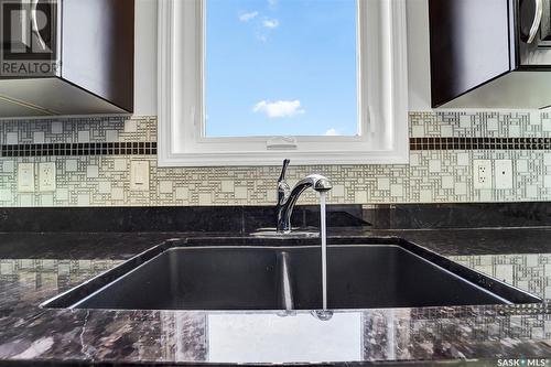 139 Langlois Way, Saskatoon, SK - Indoor Photo Showing Kitchen With Double Sink