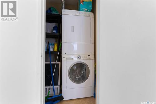 4 1953 Garnet Street, Regina, SK - Indoor Photo Showing Laundry Room