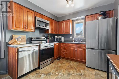 110 Carlyle Drive, London, ON - Indoor Photo Showing Kitchen With Stainless Steel Kitchen