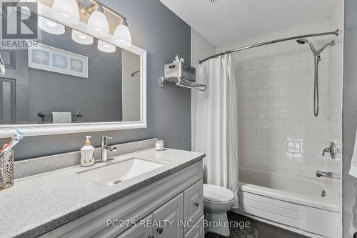 110 Carlyle Drive, London, ON - Indoor Photo Showing Bathroom