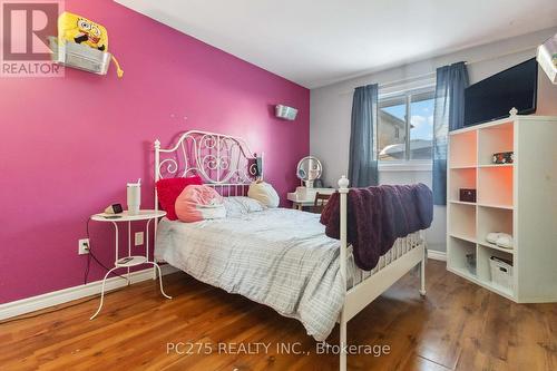 110 Carlyle Drive, London, ON - Indoor Photo Showing Bedroom