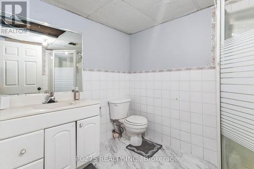 110 Carlyle Drive, London, ON - Indoor Photo Showing Bathroom