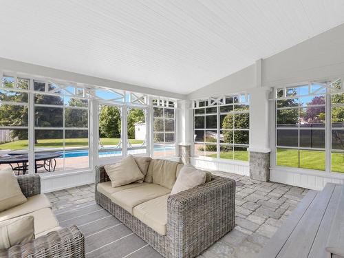 Veranda - 10 Rue Du Chevreuil, Mercier, QC - Indoor Photo Showing Living Room