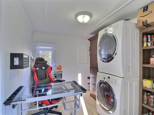 Bedroom - 178 Rue Laprairie, Val-D'Or, QC - Indoor Photo Showing Laundry Room