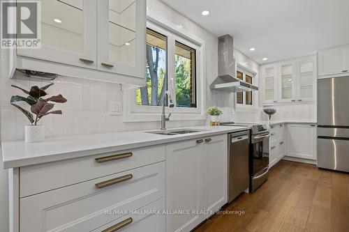 483 Caesar Avenue, Oakville, ON - Indoor Photo Showing Kitchen With Stainless Steel Kitchen With Double Sink With Upgraded Kitchen